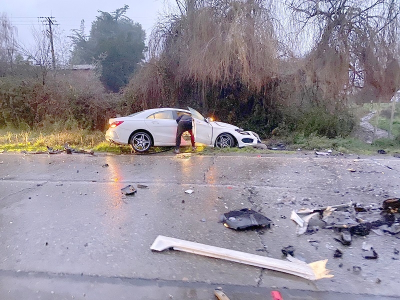 Colbún: colisión deja lesionados y daños cerca de puente Putagán