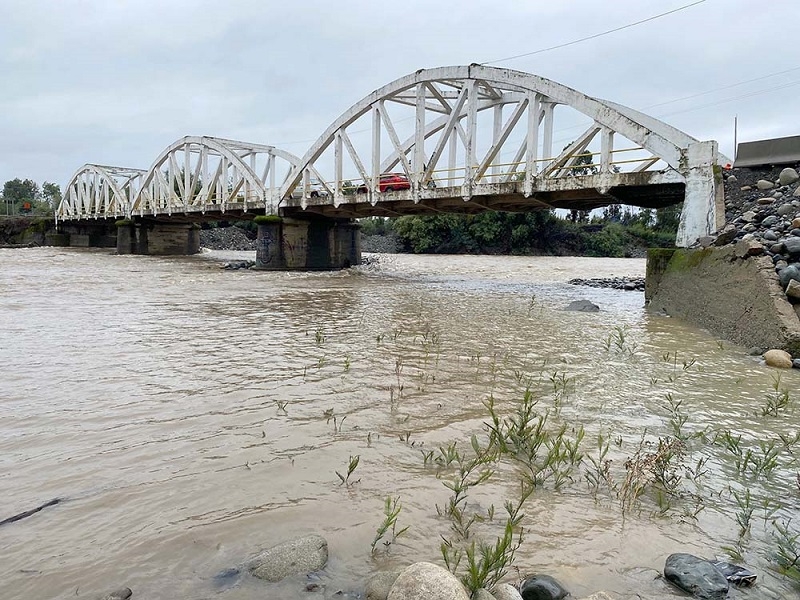 Linares: aumento de caudal del Río  obligó a decretar Alerta Roja por desborde en la precordillera