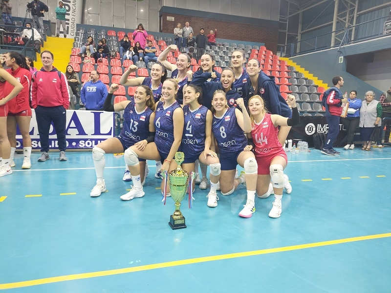 Brillante espectáculo: En la previa de los Juegos Panamericanos Chile y México brindaron un tremendo partido en el vóleibol femenino 