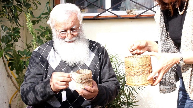 De Teno, Pilén y Rari Artesanos se rencuentran con sus creaciones exhibidas por décadas en el Museo de la Villa Cultural de Huilquilemu