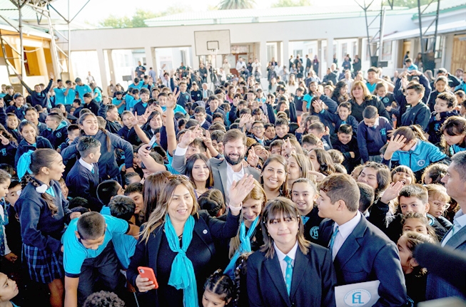 Presidente de la República, Gabriel Boric Font, desde San Javier: “Como Gobierno y como generación estamos comprometidos con mejorar la Educación Pública”