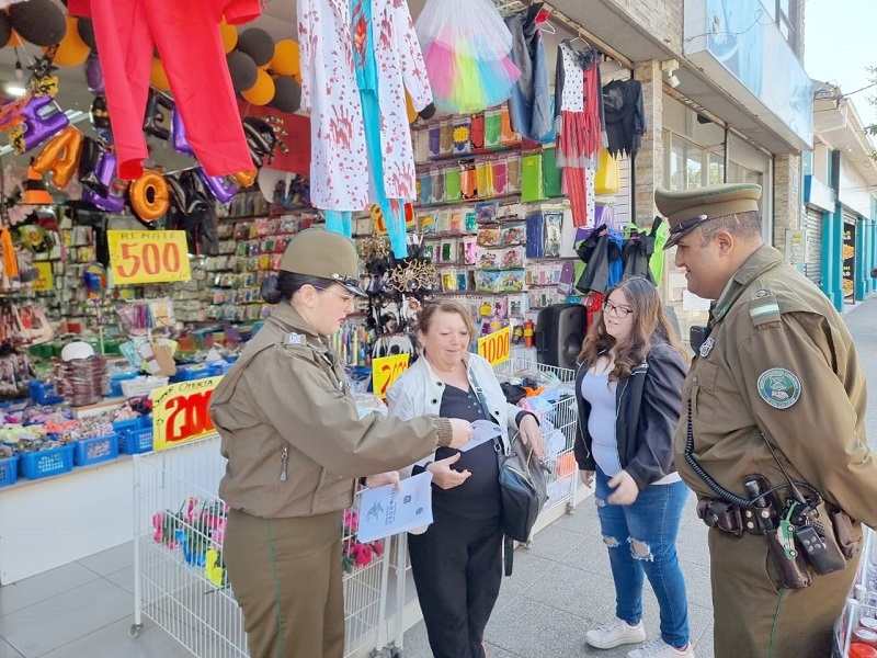 Carabineros entrega recomendaciones para cuidar a los niños en la fiesta de Halloween