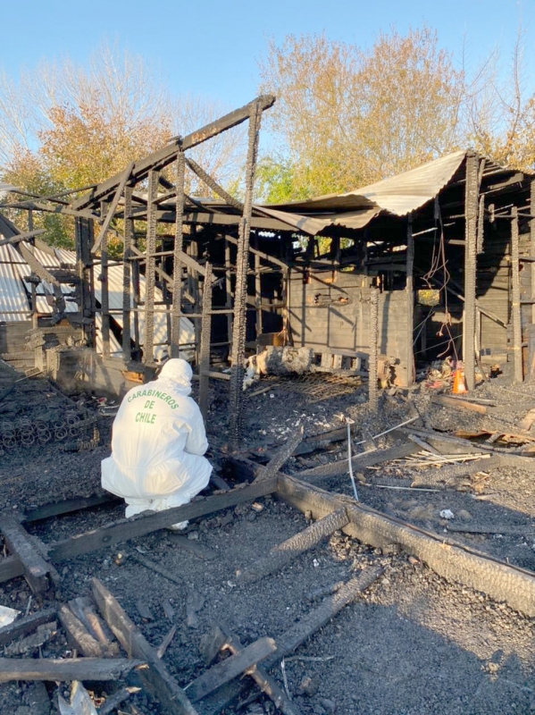 Confirman muerte de mujer en incendio estructural con resultado de muerte en Longaví