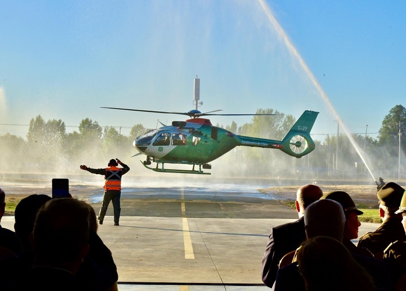 Gobierno Regional del Maule realizó entrega de helicóptero para Carabineros