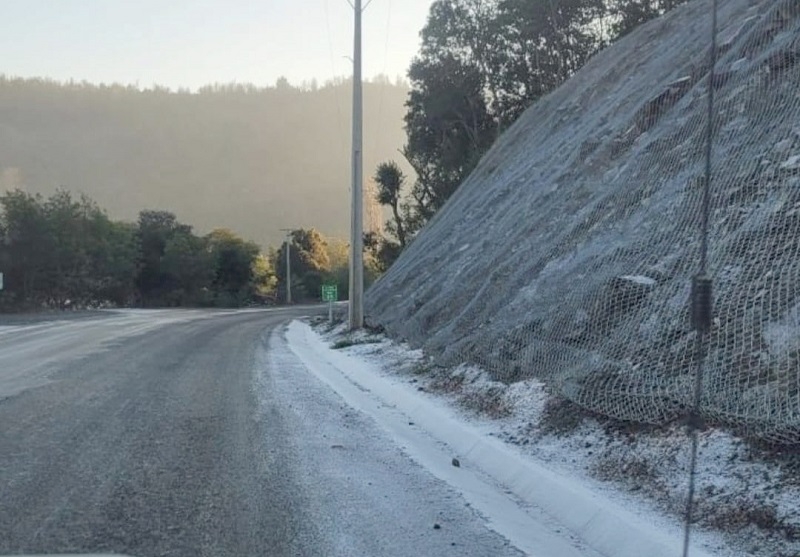 Linares: advierten por heladas en ruta a la precordillera