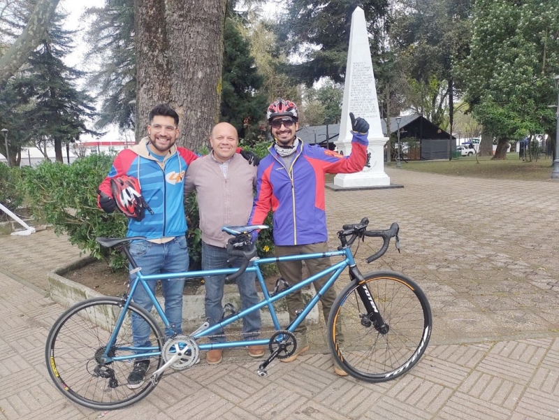 Linares: Hermanos Mansilla recibieron 5 millones de pesos para comprar bicicleta que les permita participar en los Juegos Parapanamericanos Santiago 2023