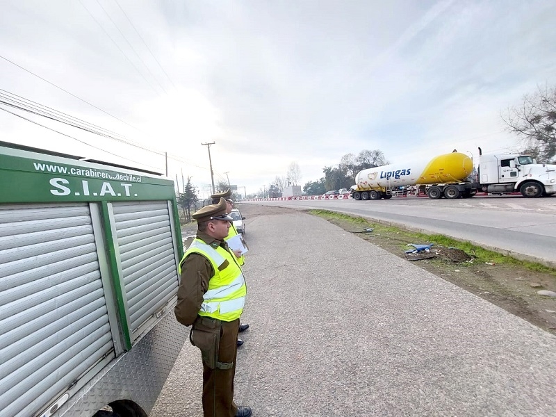 Puente Lircay: Carabineros de  la SIAT Talca llama conductores  a no utilizar las bermas, es sólo para emergencias