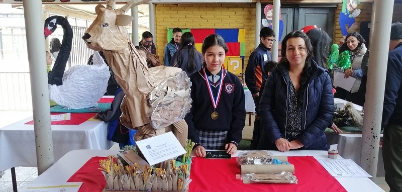 Colegio Margot Loyola de Linares realizó cuarta versión del Concurso de Esculturas