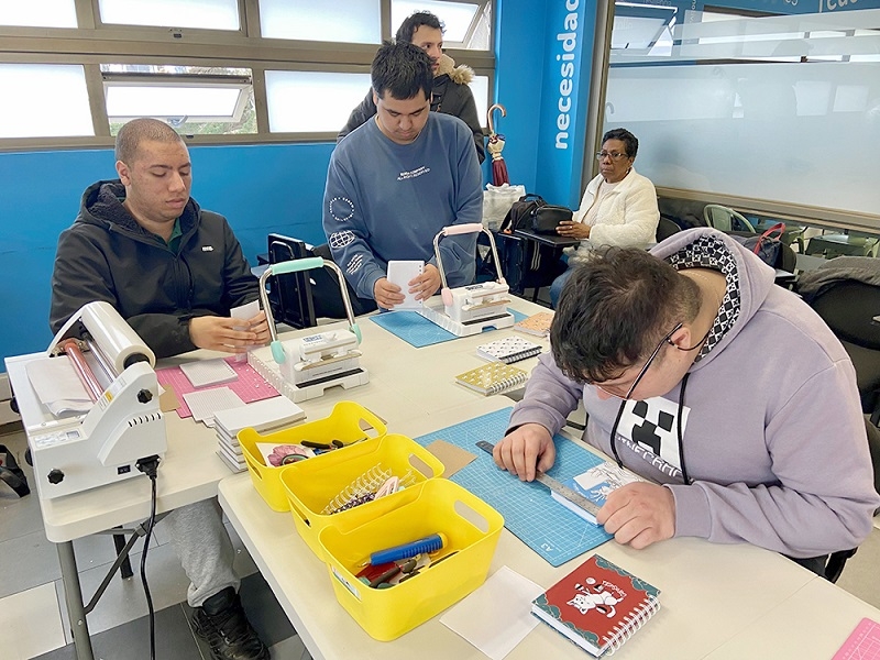   Exitosa ejecución del TEALLER Laboral que favorece a 50 jóvenes del espectro autista