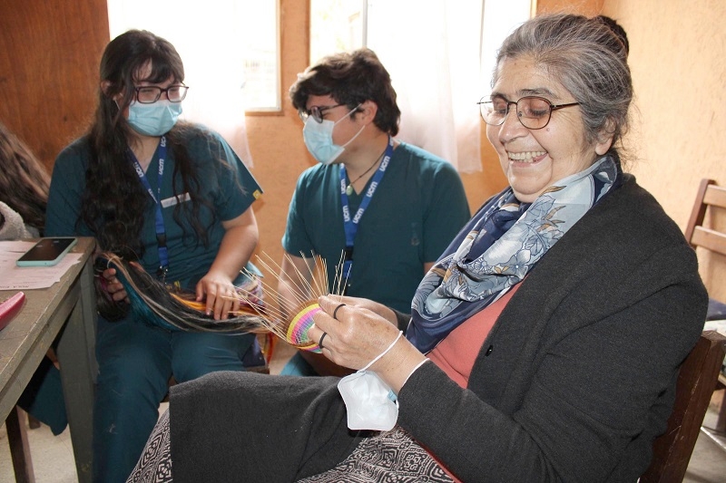 Tejiendo Redes UCM: en Rari, Quinamávida y El Melado acercaron la salud integral a artesanos y arrieros