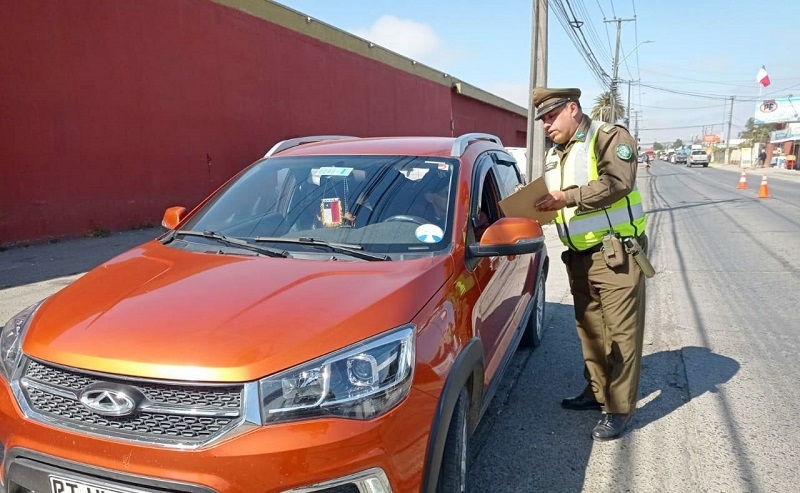 Linares: campaña de Carabineros insta a prevenir los delitos de robo de vehículos y accesorios desde su interior