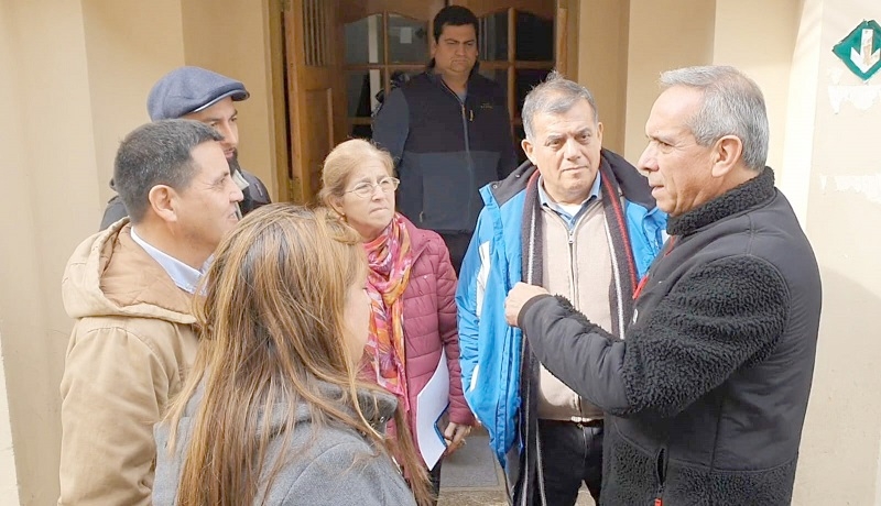 Linares: 4 liceos municipales inician este jueves paro hasta el lunes