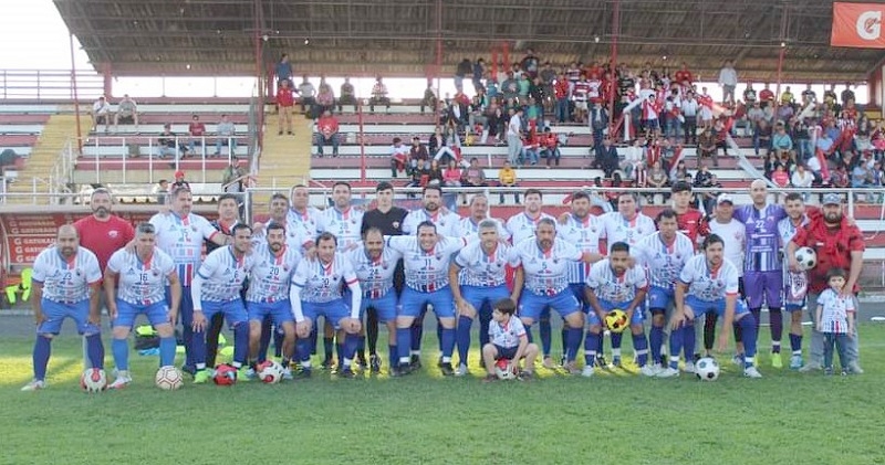 Oscar Bonilla   y Juventud Guadalupe, únicos equipos de Linares en competencia de Copa 35 años 