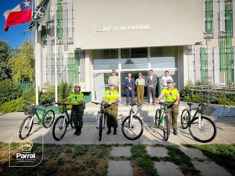 Entrea de bicicletas a Carabineros de Parral