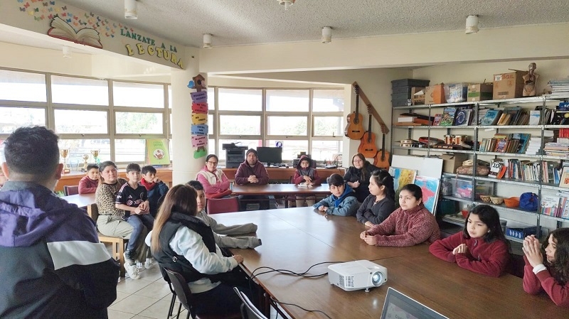 Linares: Innovadora Charla de Educación Sexual Integral reunió a estudiantes y familias de 4ºbásico de la Escuela Santa Bárbara