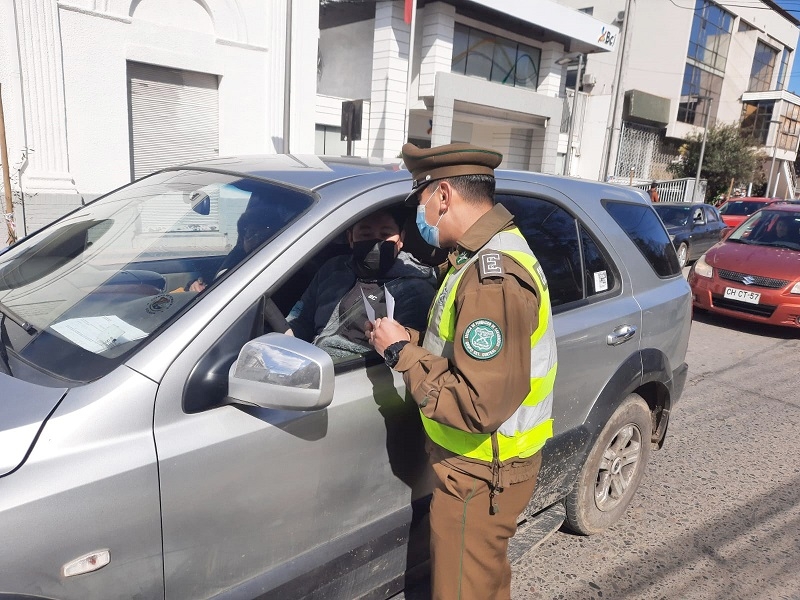 Linares: Carabineros realiza campaña preventiva para evitar delitos en el parque vehicular