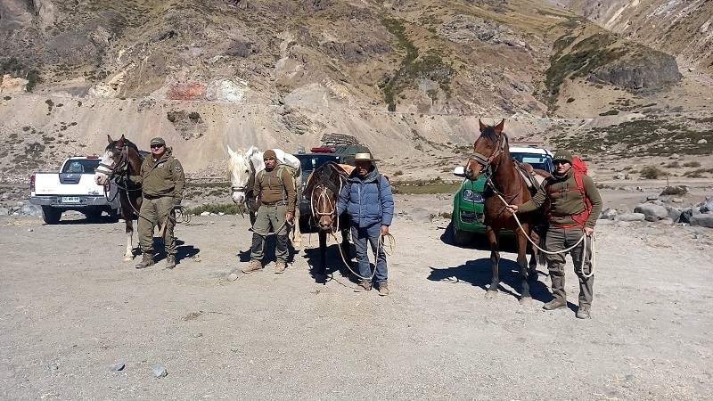 GOPE de Carabineros rescató a hombre desde cordillera de San Clemente