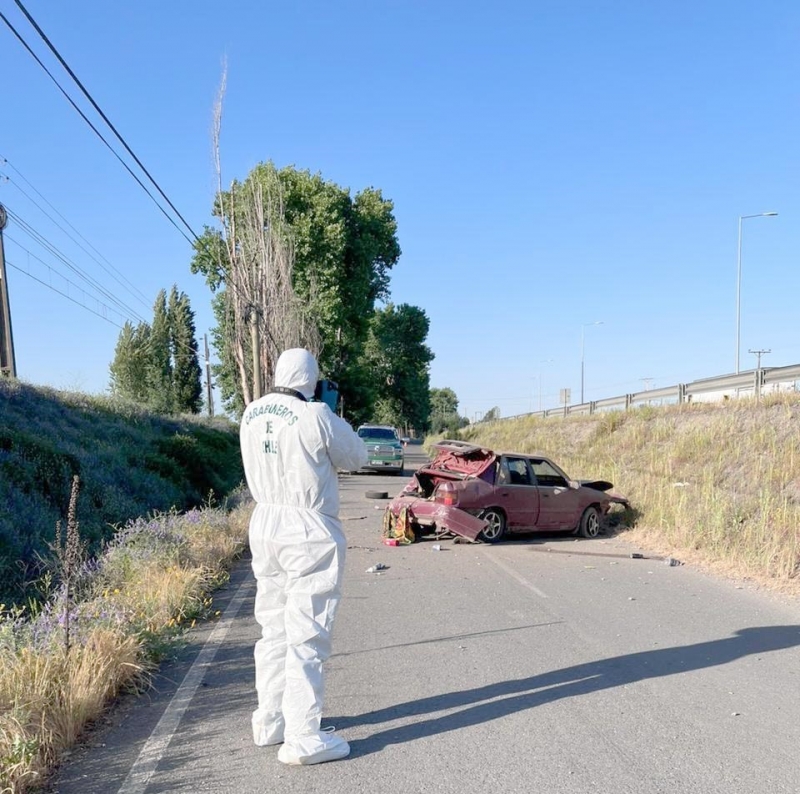 Longaví: Volcamiento de vehículo deja un fallecido en Ruta 5 Sur