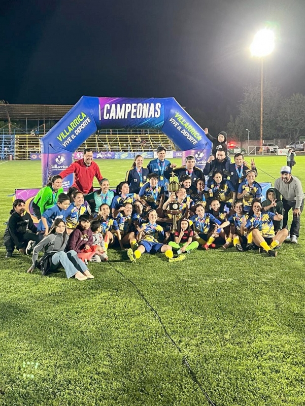 En Villarrica la selección de Pelarco levantó la copa del Primer Campeonato Nacional Femenino ANFA