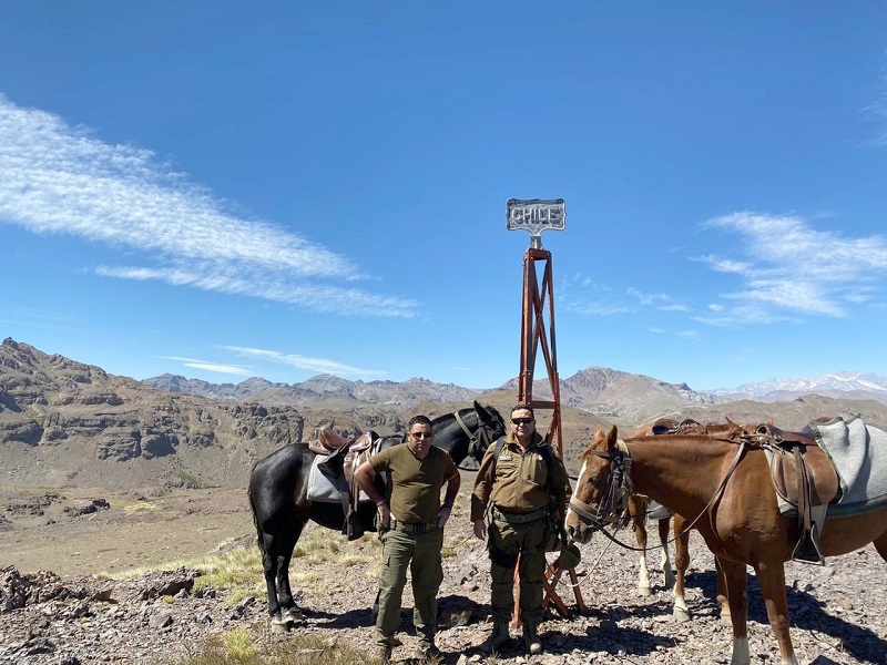 Carabineros realiza labor de cercanía con la comunidad cordillerana de Linares