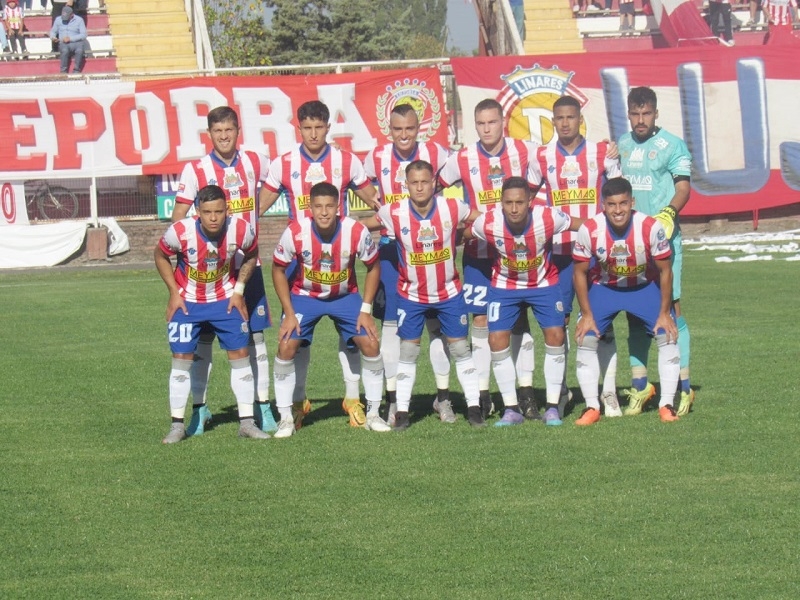 Albirrojos con novedades en la formación quieren derribar al líder Trasandino 