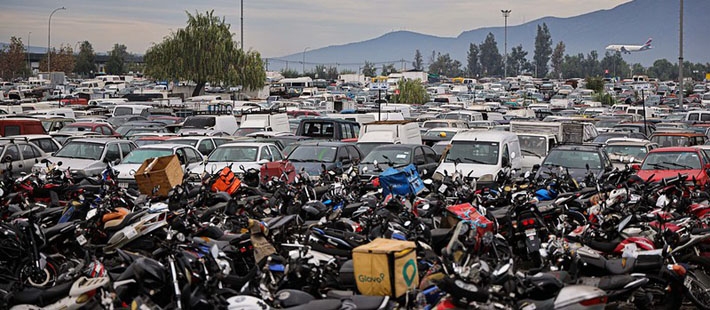 "Cementerio de vehículos": Más de 27 mil autos y motos se encuentran en custodia por infracciones