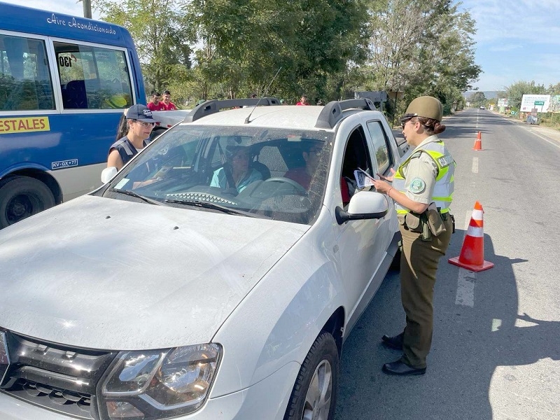 Patrulla comunitaria de Carabineros de Linares lidera acción preventiva para evitar los incendios forestales