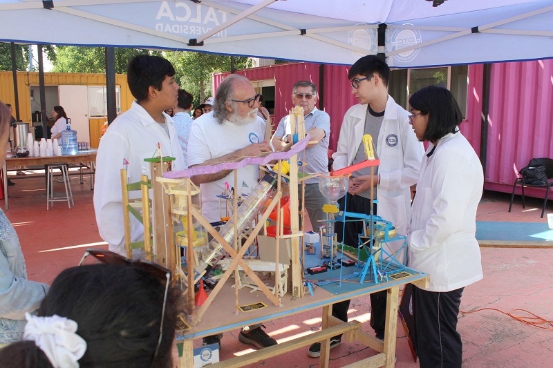 Escolares del Maule presentaron proyectos científicos     