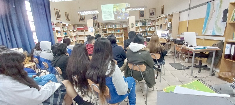 Resaltan Diálogos en Movimiento en liceo Diego Portales de Linares