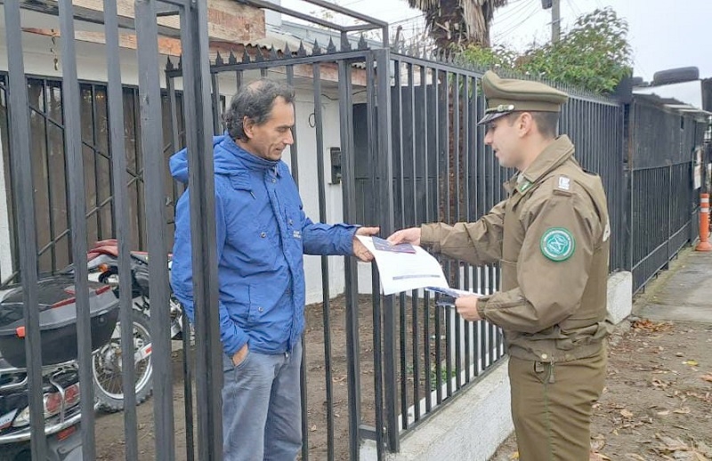 Encuesta Cadem: Carabineros obtiene su mejor evaluación desde el 2015. Queda tercero, tras Bomberos y la PDI