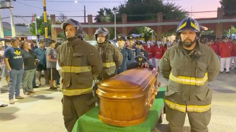 Linares: Emotivo funeral de Director Honorario Insigne de Chile, Pedro Troncoso