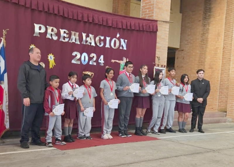 Escuela Santa Bárbara: Instalando un Sello Deportivo en 2024 y formando campeones con fuerza para 2025