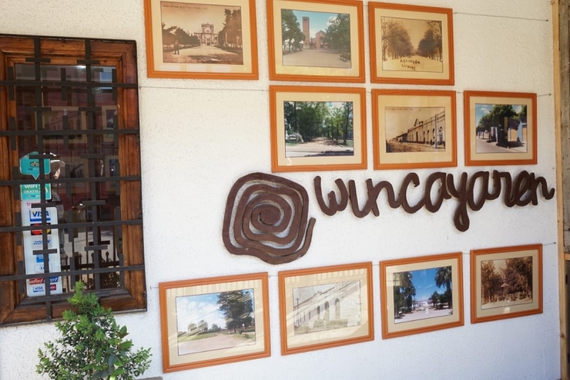 Hotel Wincayarén celebró Día Internacional del Turismo con exposición de fotografías históricas de Linares     