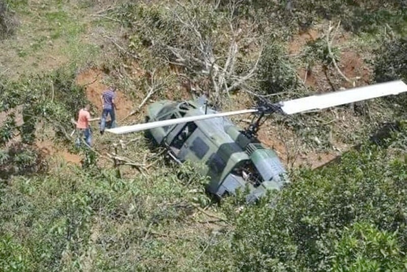 Helicóptero capotó en sector cordillerano de San Clemente