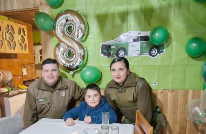 Yerbas Buenas: Carabineros de Semillero saludaron a niño admirador de labor policial