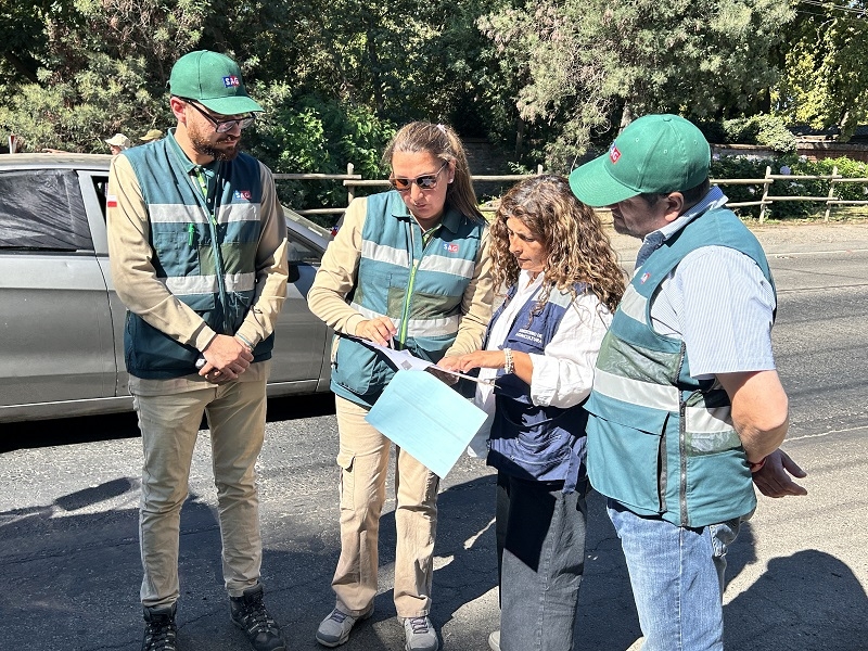  Autoridades supervisan transporte de uva en fiscalización carretera