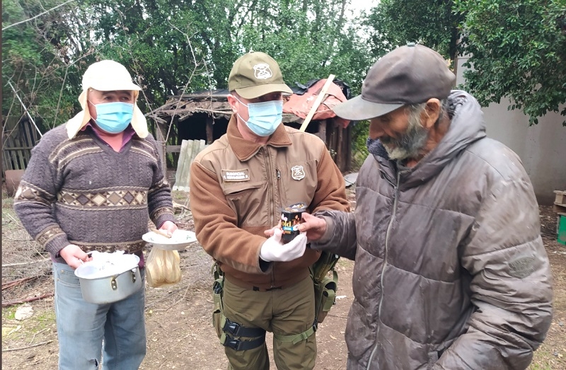 Parral: Carabineros del retén fronterizo Bullileo despliega rol social