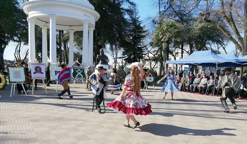 Linares también recordó el natalicio de Bernardo O Higgins