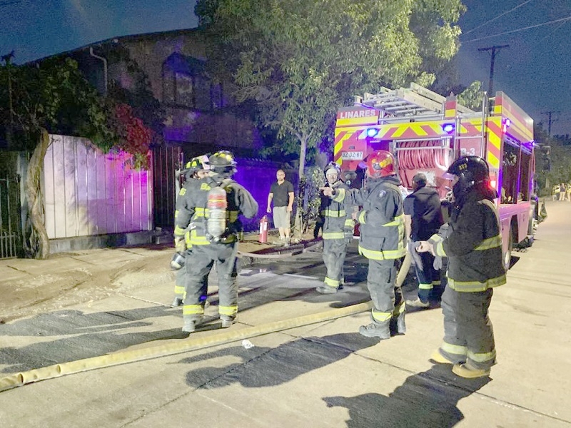 Linares: incendio afectó a vivienda