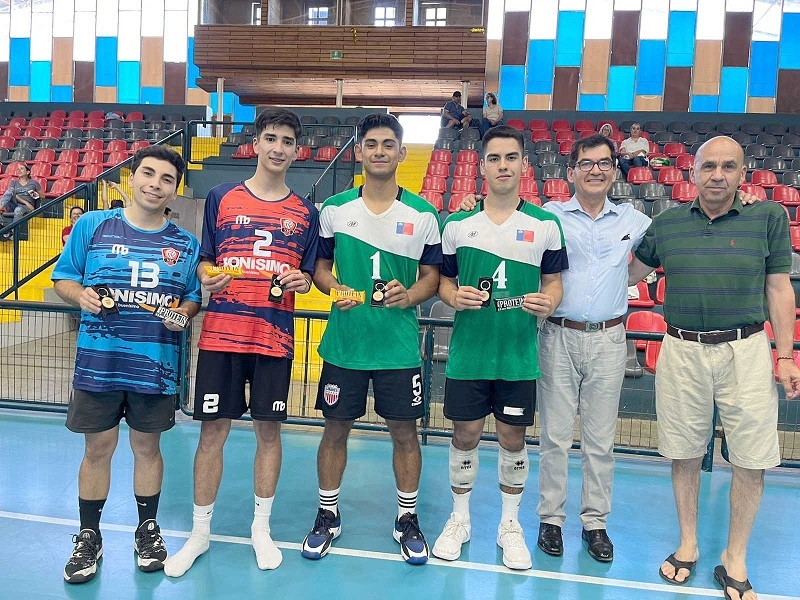 Voleibol: Selección U 17 de Linares continúa su preparación para los Binacionales