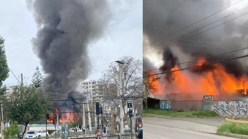 Incendio destruye fábrica en Estación Central