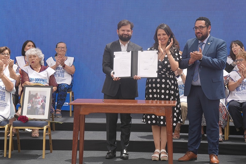 Promulgada ley de solución a la Deuda Histórica docente