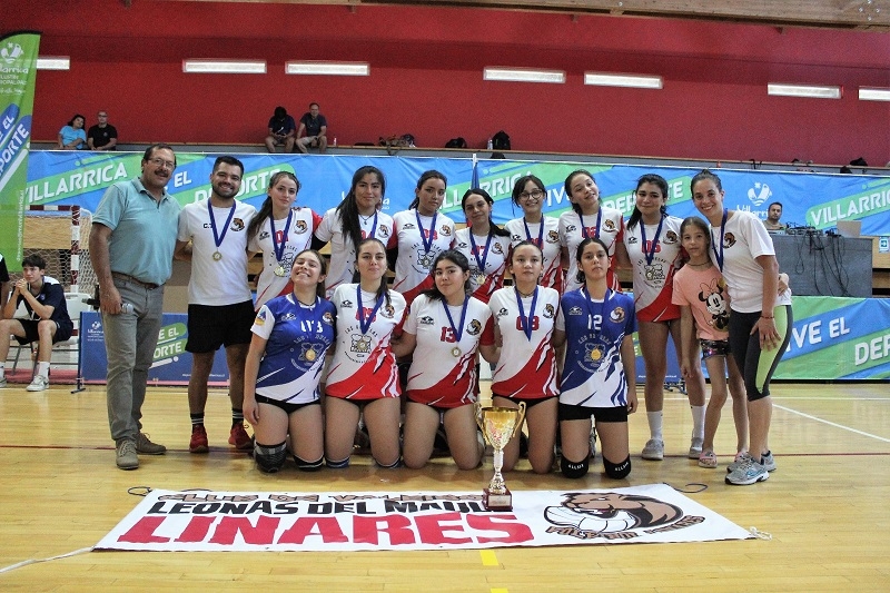 Las Leonas de Linares comenzaron el año con un título en el torneo de verano en Villarrica 