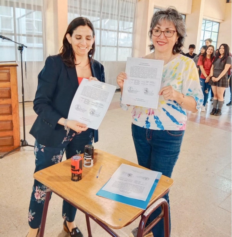 Club Femenino Leonas del Maule hizo donación comunitaria al Liceo Politécnico de Linares