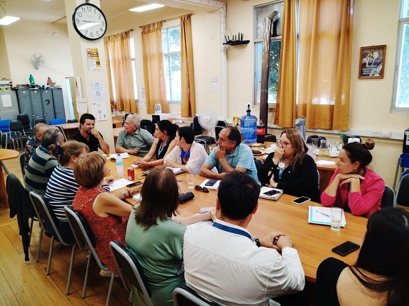 Jornada de trabajo técnico-pedagógico aborda estrategias para despliegue en territorio de SLEP Maule Costa