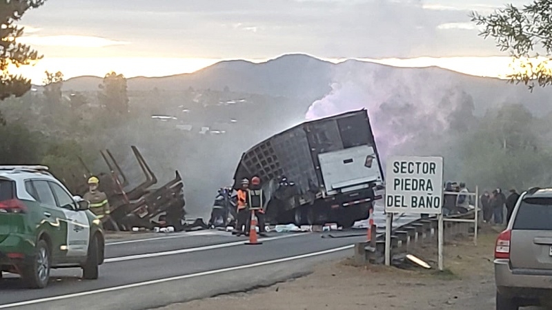 San Javier: Un fallecido en colisión frontal de camiones en ruta L-30-M