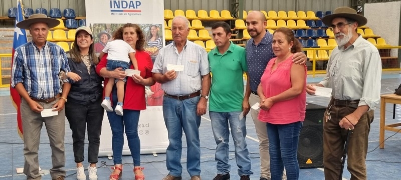  INDAP entregó incentivos productivos a usuarios de la comuna de Rauco