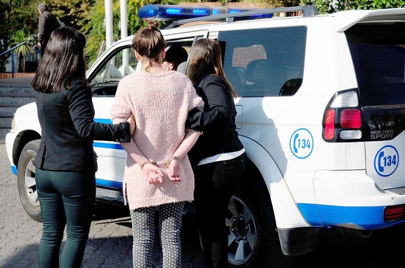 PDI Maule detuvo a mujer prófuga de la justicia en Talca