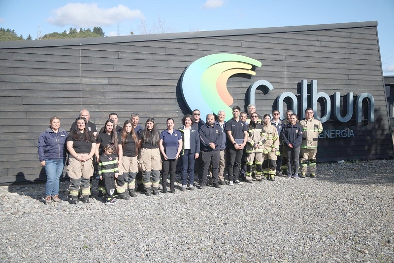 Colbún S.A. reconoce la destacada labor de los Cuerpos de Bomberos de Yerbas Buenas, Colbún y San Clemente