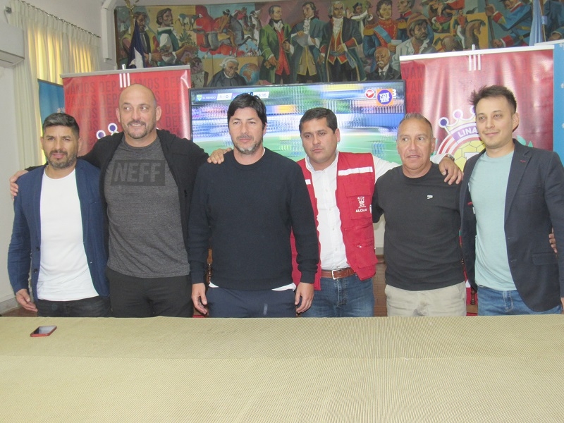 Albirrojos confirmaron continuidad del técnico Eduardo Lobos para la próxima temporada en la Segunda Profesional 